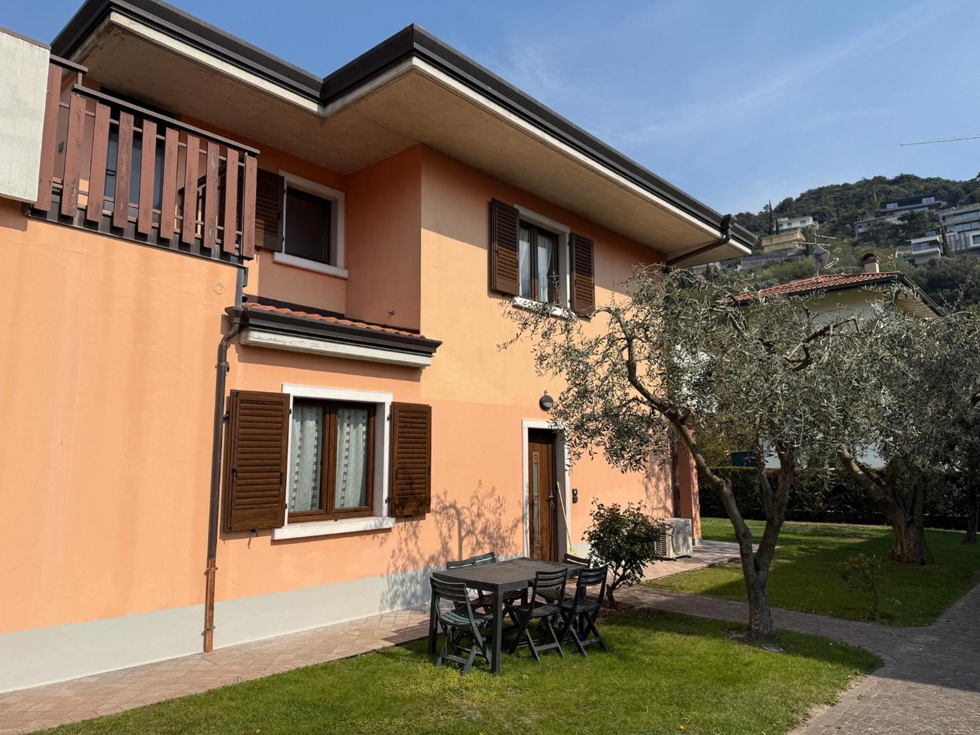 Casa Martinelli Apartment Torbole Sul Garda Ngoại thất bức ảnh