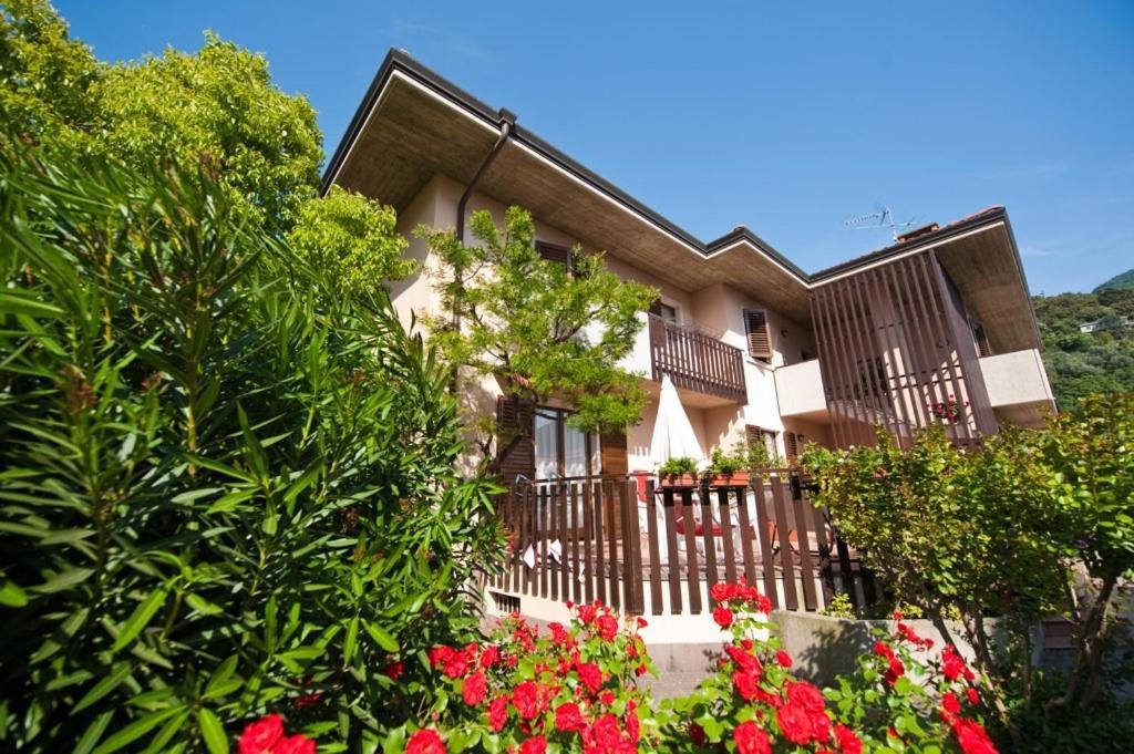 Casa Martinelli Apartment Torbole Sul Garda Ngoại thất bức ảnh